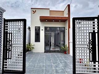 Tôi chính chủ, bán gấp căn nhà shr giá 2tỷ100, cho thuê 6tr/tháng kế bên trường tiểu học bình chanh