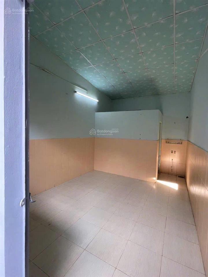 Dành cho khách thích đầu tư, dãy trọ hiện có doanh thu 18tr/tháng gần chợ bình điền giá 2 tỷ 200 tl