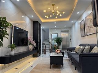 6 tầng |40m2 |6x tỷ | thang máy | ô tô tránh | sát ga tàu điện trên cao | sổ vuông | xách vali về ở