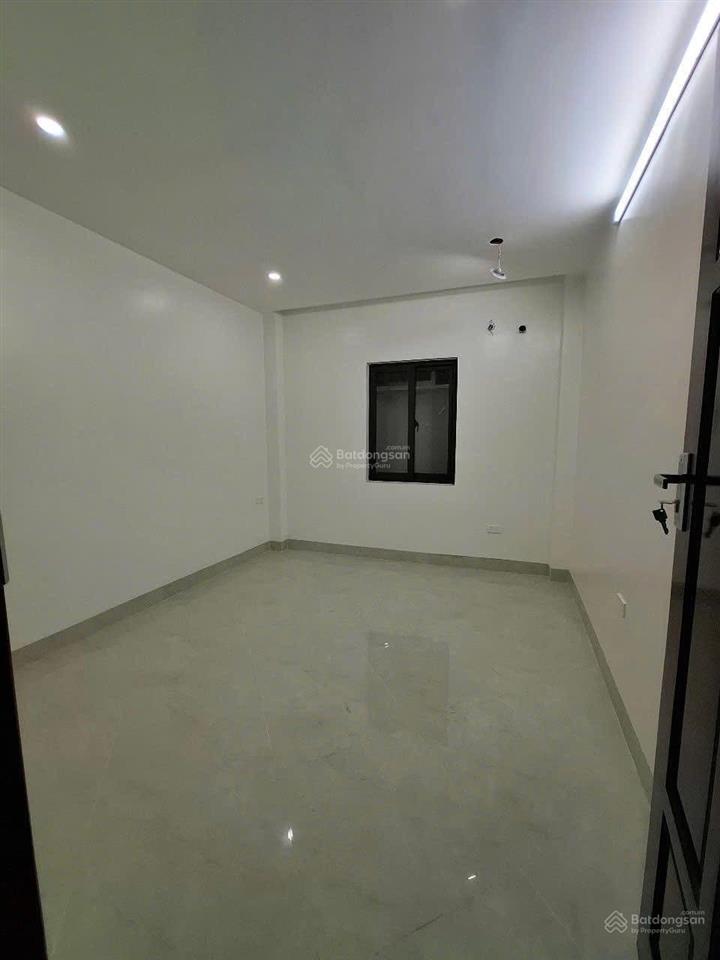 Tô hiệu, lê lai hà đông 40m2 x 5 tầng thang máy  6 phòng ngủ, ngõ ba gác thoáng  giá 11,5 tỷ.