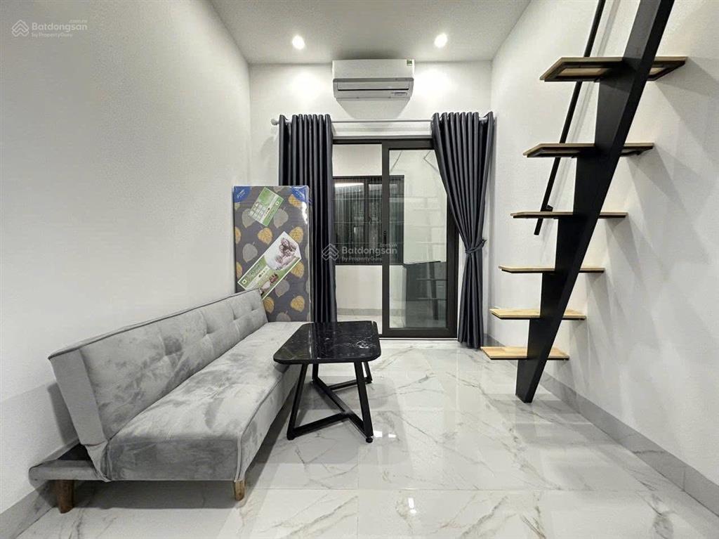 Đồng me, đỗ đức dục  mễ trì  toà ccmn chdv 148m2  10 tầng  41 căn hộ , doanh thu 240tr/tháng