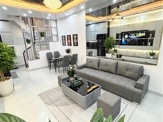 Nhà cực đẹp, tầm tiền hiếm, 1 nhà ra hồ văn chương mát quanh năm