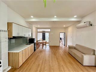 Chdv 1pn ban công rộng 60m2 full nt thang máy +mgr gần chợ bà chiểu, hàng xanh, cầu bông, bạch đằng
