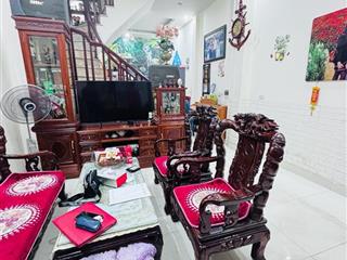 Nhà đẹp quan nhân dt 50m,mt 4,2mgiá 9,6 tỷvf3 vào tận nhàfull nội thất gỗ xịn sò vào ở luôn.