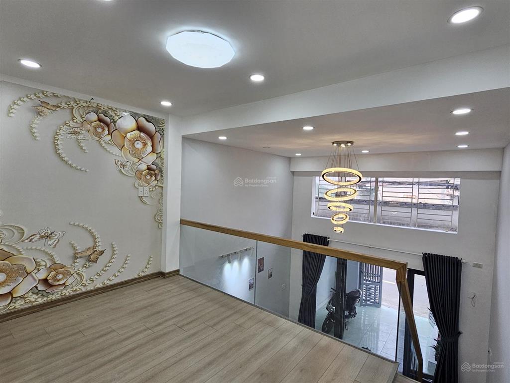 Chỉ 4,85 tỷ sở hữu mt đường số 8, 56m2, 4x14m, 2 tầng, 3pn, sổ vuông a4, nhà đẹp mới ở ngay