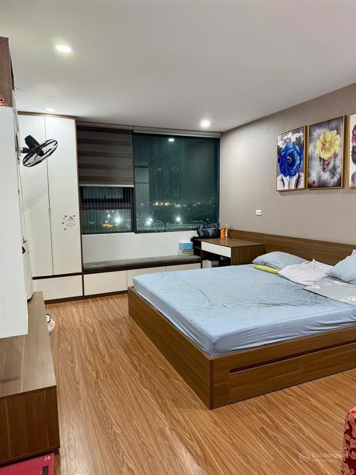 Chính chủ cần bán gấp căn hộ 3 ngủ tại eco green  0394 683 ***