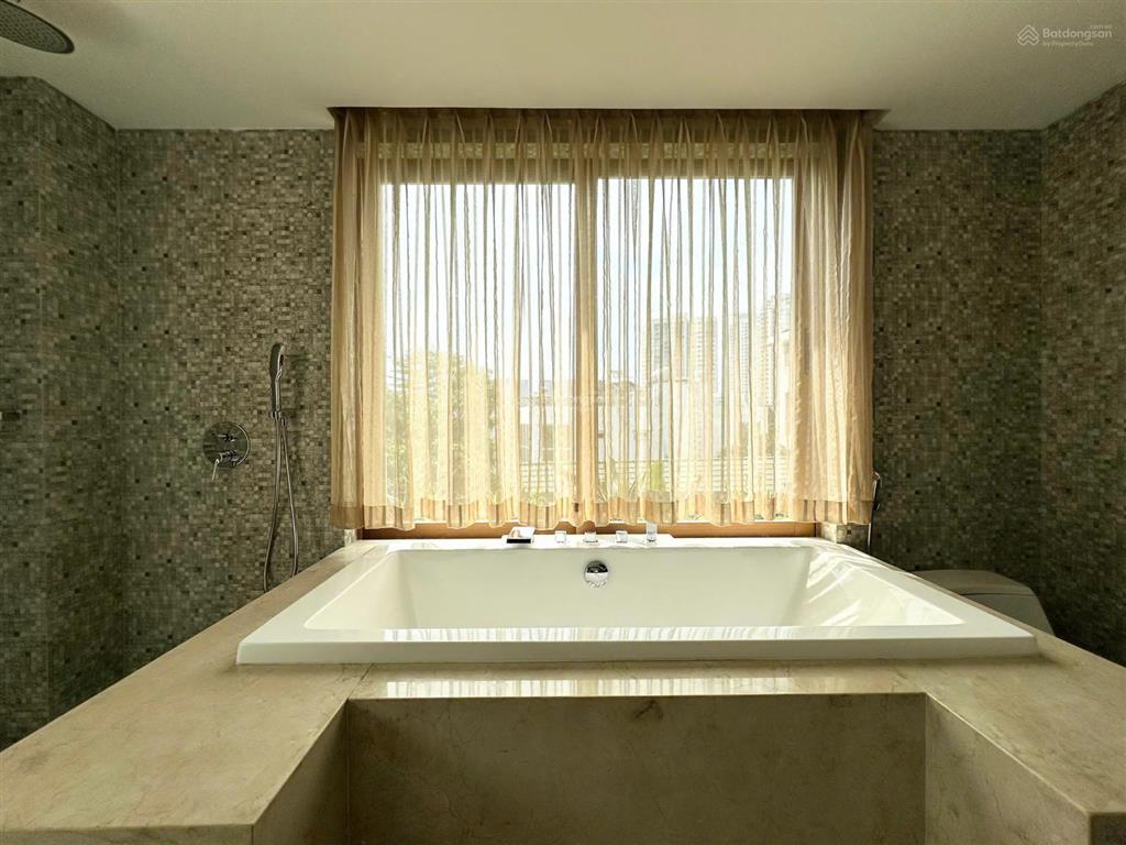 Cho thuê căn hộ 1 phòng ngủ lớn  hồ bơi  sauna cao cấp gần cầu sài gòn, thủ thiêm, đảo kim cương