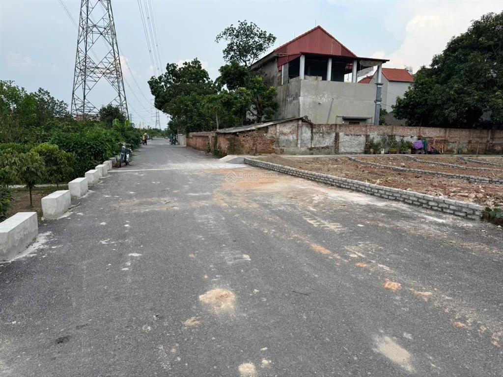Bán đất 62m2 tại xã nghĩa trụ, huyện văn giang, hưng yên, giá 42 triệu vnd/m2