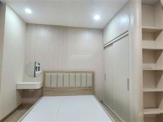 Rẻ nhất kv sân bay cho thuê cao ốc phú nhuận 115m, 3pn, 2wc, nhà rộng, thoáng. 17 tr/th. 077907230