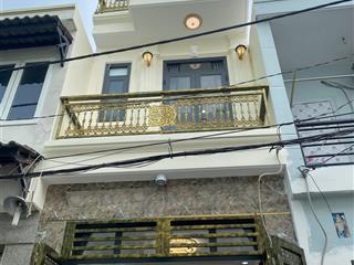 Hxh 1/ 2tỷ5 chợ bình thành e cần bán gấp nhà 4x10m đúc kiên cố 1 trệt 2 lầu sân thương 4pn 3wc shr