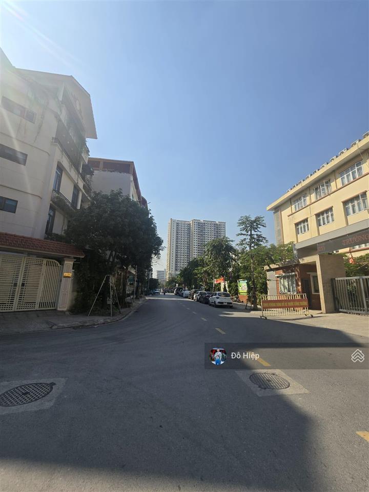 Bán biệt thự lô góc  xây full đất  lên 7 tầng