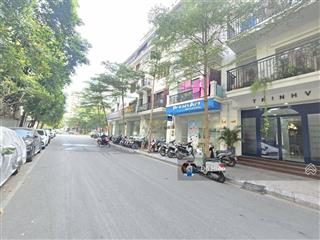 Hàng hiếm liền kề nguyễn tuân  vừa ở vừa kinh doanh