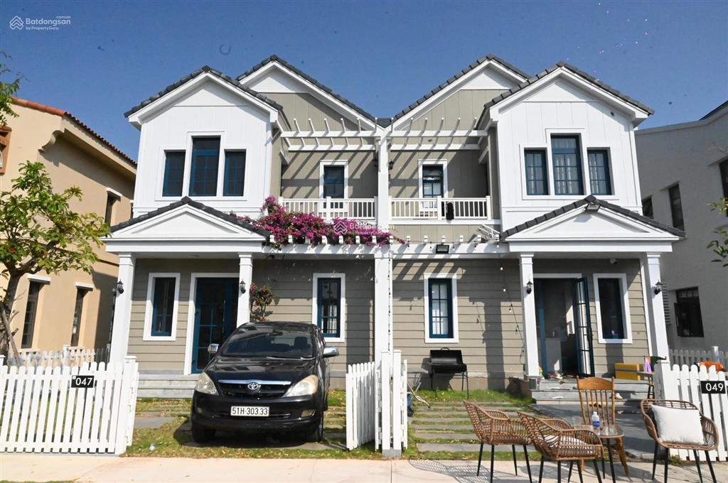 Chính chủ bán gấp căn bt góc 200m2 tâm huyết vị trí đẹp ngay hồ bơi khu 3 novaworld phan thiết