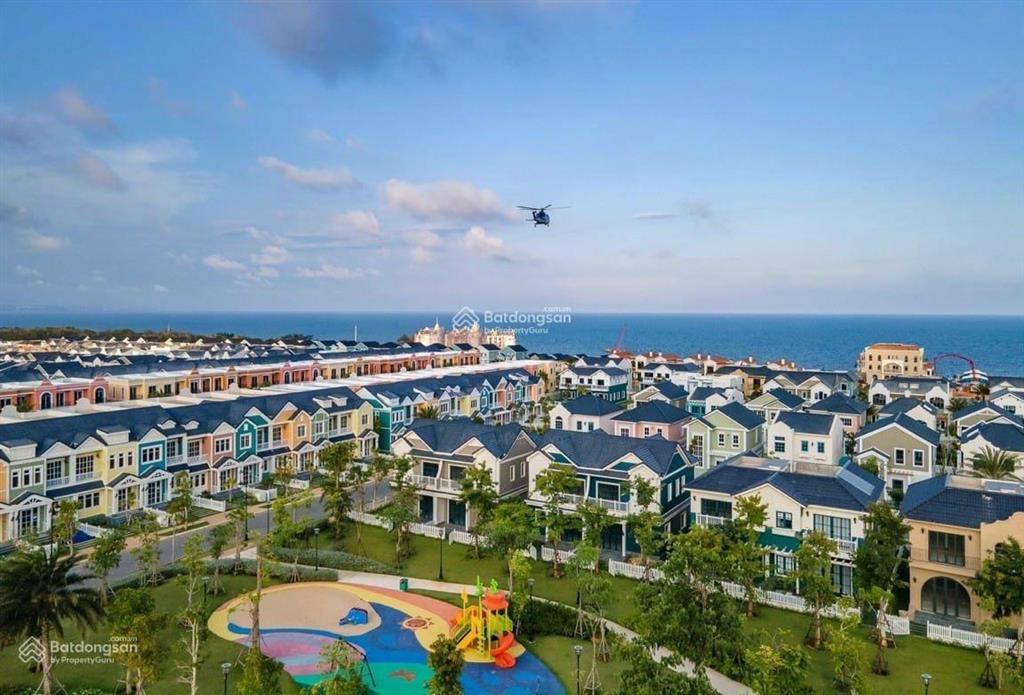 Chính chủ bán gấp căn bt góc 200m2 tâm huyết vị trí đẹp ngay hồ bơi khu 3 novaworld phan thiết