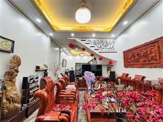 Bán nhà cũ hồ ba mẫu, đống đa 50m2, siêu hiếm, gần công viên thống nhất giá chỉ 7,98 tỷ
