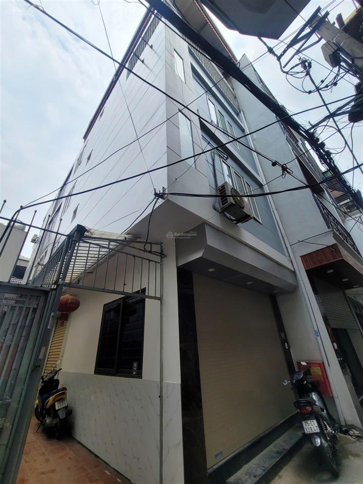 Chính chủ bán căn nhà lô góc 39m2 kinh doanh, ô tô qua nhà thuộc trục chính phố cầu đơ, hà đông