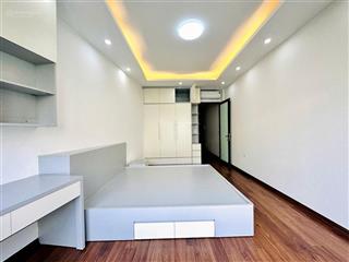 Nhà dân xây mới kính koong dt 42m2  5 tầng, 3 ngủ  kcbt chắc chắn  ô tô  nở tiền hút lộc