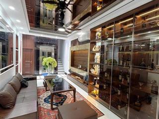 Siêu phẩm Ngọc Khánh 56m2, 7T thang máy long lanh tặng full nội thất 18 tỷ hiếm Ba Đình