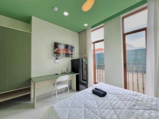 Cho thuê phòng tone mùa thu, full nội thất , 40m2 , ban công, ngay trần bình trọng, khu an ninh tốt
