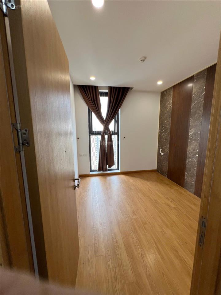 Bán căn hộ chung cư e2 chelsea residences, yên hòa. 1n1vs, sửa thành 2n được, 6.5 tỷ.  0988 982 ***
