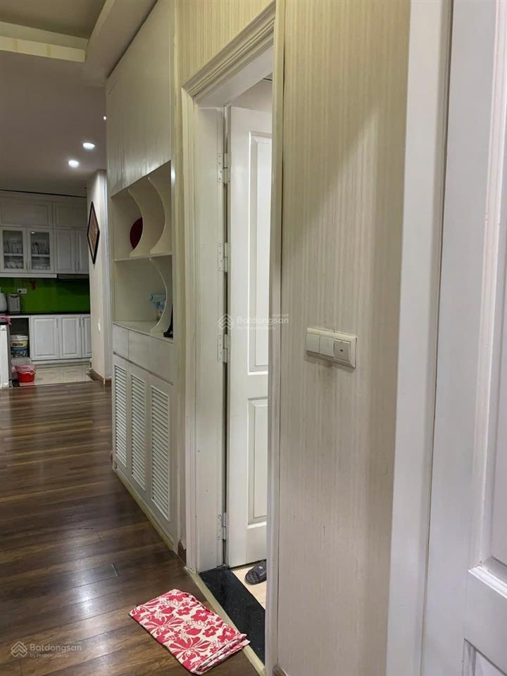 Bán nhanh căn duplex 3n2vs, tầng 1 93,7m,tầng 2 35m tòa trung yên plaza giá 12,9tỷ.  0988 982 ***