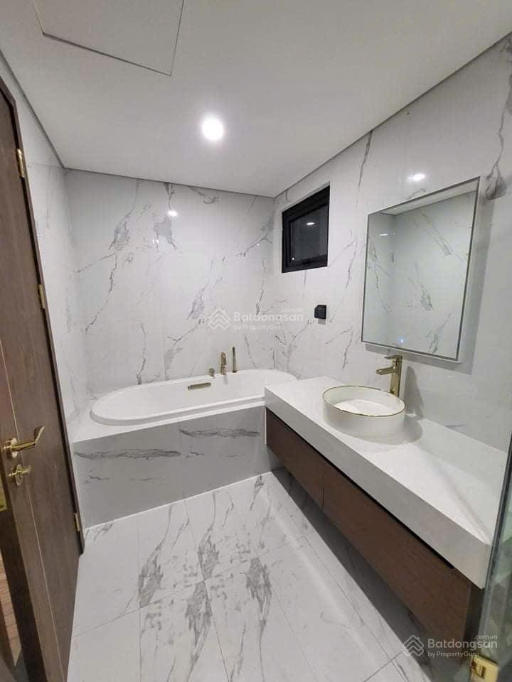Tôi cần cho thuê căn hộ 3pn full nội thất tại dự án sunshine city giá 22 triệu/tháng.  0363 728 ***