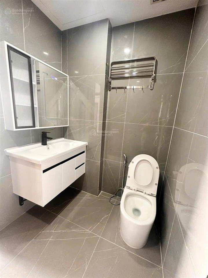 Tôi chủ nhà!!!cần bán gấp căn hộ chung cư 85 m2,2 pn tòa jsc 34 ngõ 164 khuất duy tiến nguyễn tuân