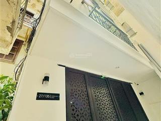 Toà nhà thuỵ khuê  cách mặt phố 20m  dt 50m2 x 6tầng mt 4.5m 12.5 tỷ. mới xây xách valy ở luôn