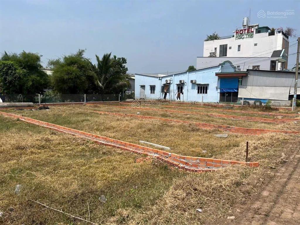Chủ ngộp nợ bán nhanh lô đất 80m2 xã tân thới nhì, hóc môn, shr. giá bán 1 tỷ 2 ( có bank hỗ trợ )