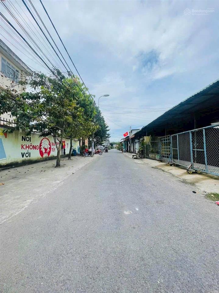 Chủ ngộp bank gửi bán gấp lô đất 318m2 full thổ. giá750 triệu. tại xã phước vĩnh an, củ chi