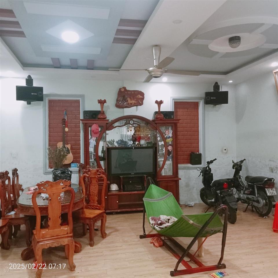 Bán nhà riêng tại 288 độc lập, 4,4 tỷ, 280m2, chính chủ giá siêu hời, phước long, bình phước