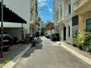 Nhà đẹp, dân trí cao, ngay lâm văn bền q7 130m (6 x 22m) hẻm xe tải rộng rãi, thông thoáng chỉ 8 tỷ