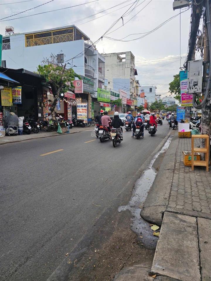 Bán nhà 95m2, nguyễn thị thập quận 7, ô tô 7 chỗ ngủ trong nhà, full nội thất cao cấp, chỉ 7.9 tỷ
