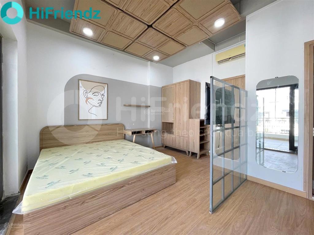 Cho thuê căn studio full nội thất, ban công riêng siêu rộng, được nuôi pet, nội khu lakeview city