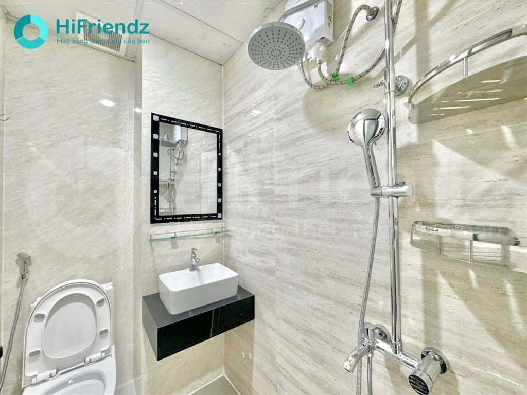 Cho thuê căn hộ dạng 1pn tách bếp, ban công riêng, được nuôi pet, nằm gần trường umt