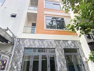 Giảm 600tr bán gấp 67,2m2/4,28tỷ mai thị lựu p đa kao quận 1. đang cho thuê 24 tr/th gần đại học mở