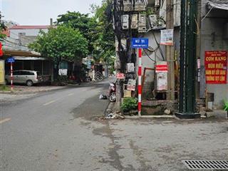 76m2  chủ mót bán 10,5 tỷ  ô tô đỗ cửa  kinh doanh đa dạng  nhà đẹp ở luôn.