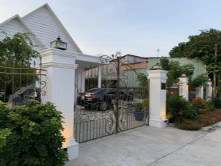 Cho thuê nhà vườn rộng 700m, full nội thất hiện đại