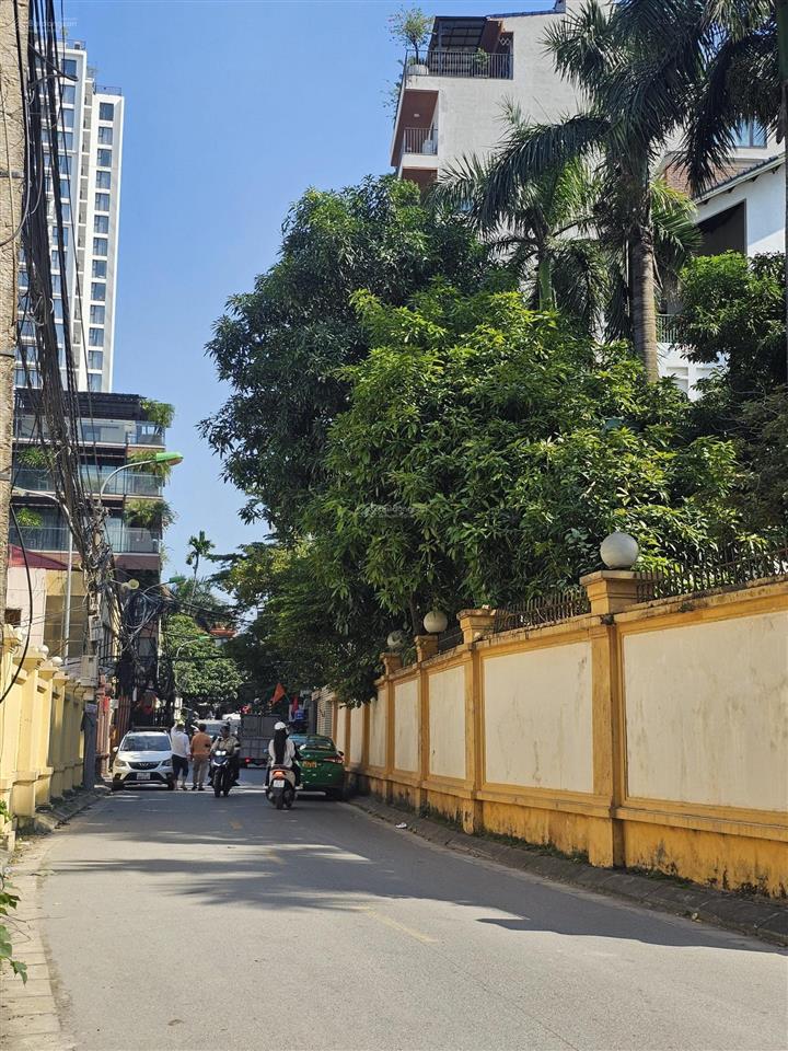 Bán nhà phân lô thang máy 7 tầng khu vực tây hồ giá chỉ từ 12.9 tỷ!!!