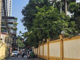 Bán nhà phân lô thang máy 7 tầng khu vực tây hồ giá chỉ từ 12.9 tỷ!!!