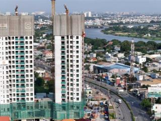 Chuyển nhượng gấp. tiến độ tầng 24, trả góp lãi +gốc 36 tháng, view hồ bơi, chiết khấu thêm 100 củ