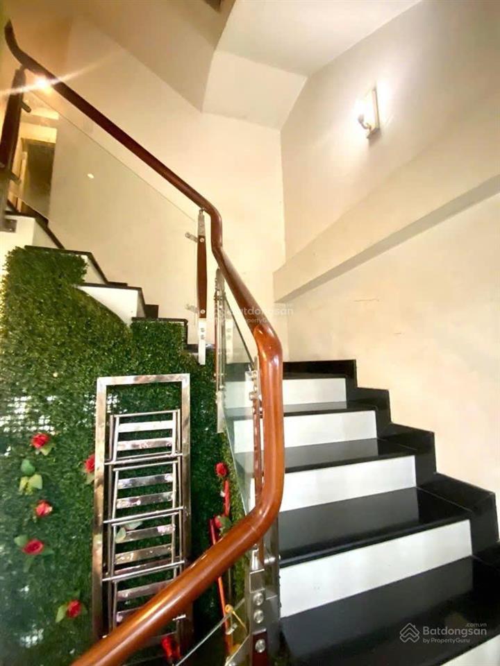 Bán căn lô góc, 3 mặt thoáng, 2mặt tiền, chỉ một căn duy nhất tại đường 3/2, p2, quận 11 giá cực rẻ