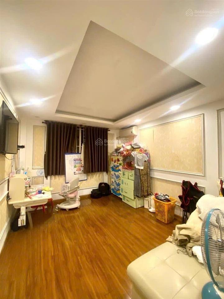 Bán căn lô góc, 3 mặt thoáng, 2mặt tiền, chỉ một căn duy nhất tại đường 3/2, p2, quận 11 giá cực rẻ