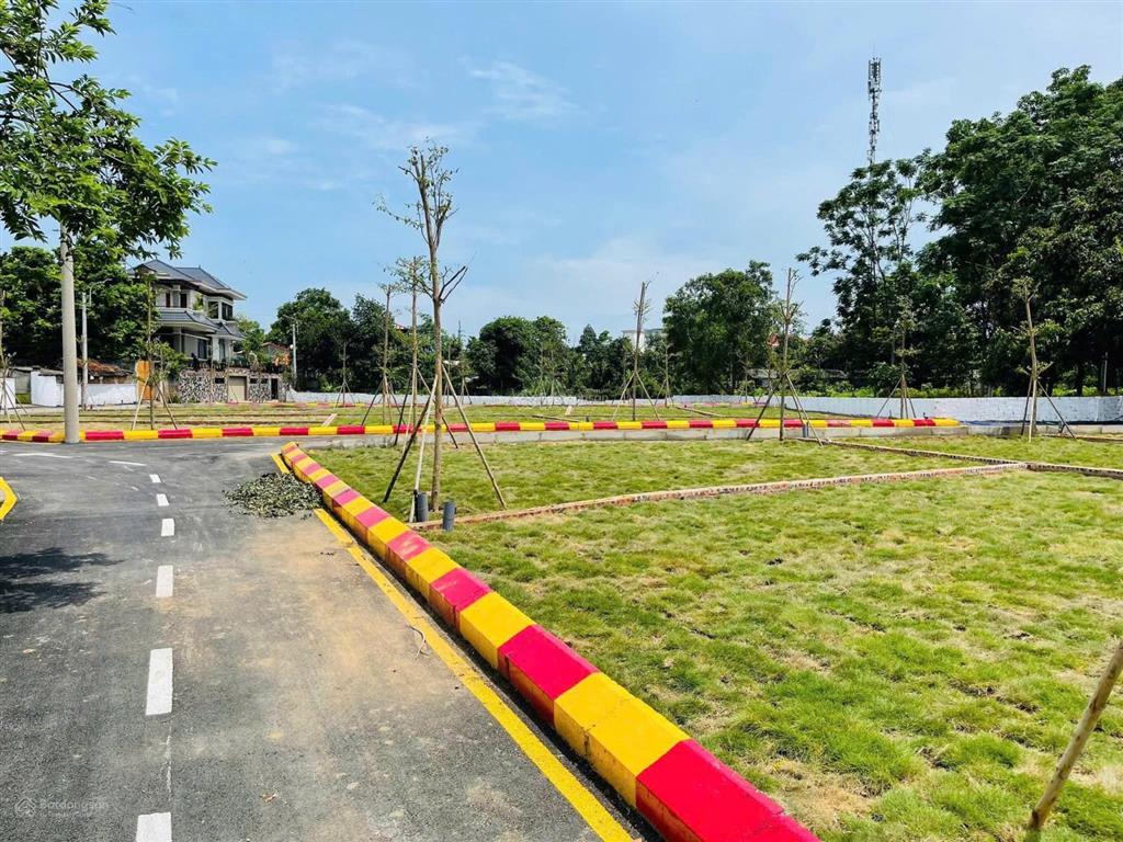 2.5 tỷ chính chủ bán lô đất 100m² trung tâm phú cát sát quốc lộ kết nối trực tiếp khu cnc hòa lạc