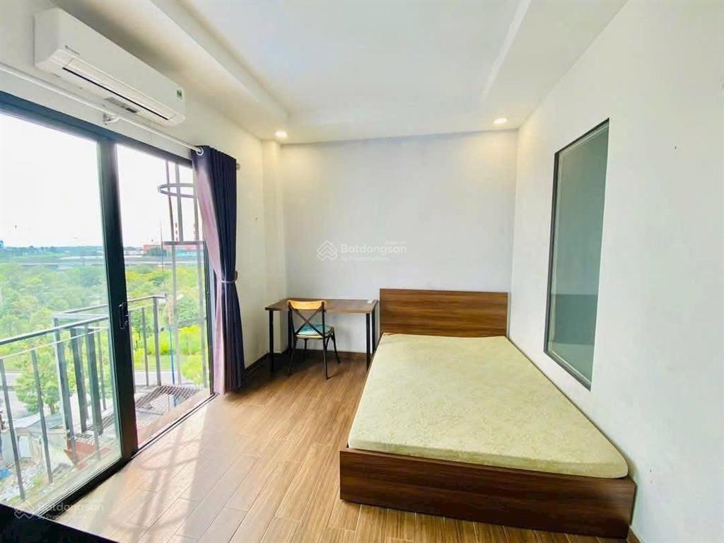 Studio ban công sổ trời lớn full nội thất  giữa ngã tư bình thái, ngã tư rmk, ga metro