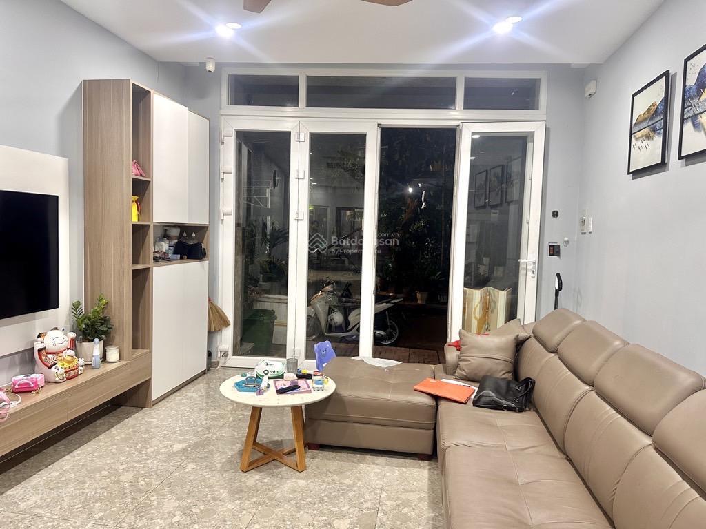Nhà 1 trệt 2 lầu ngay công viên đại học cảnh sát linh tây thủ đức ,kha vạn cân 69m2 nhỉnh 5tỷ