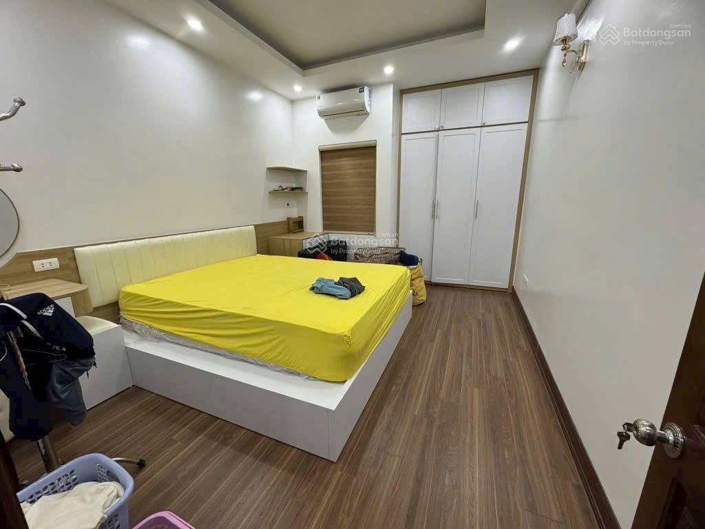 Bán nhà dịch vọng, gần đường xuân thuỷ, cầu giấy, khúc thừa dụ, đại học quốc gia. 50m2. giá11,5 tỷ