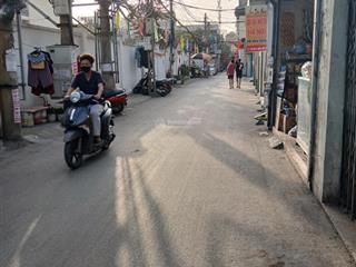 Trung tâm vĩnh hưng dt 37m2 4t  chỉ 5,55 tỷ  ngõ rộng thẳng tắp ô tô đỗ gần  sát trường học