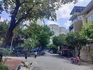 Bán nhà riêng nguyễn văn huyên, cầu giấy  83m2, mt 4,8m. vị trí đẹp, vỉa hè, ôtô tránh 28,7 tỷ