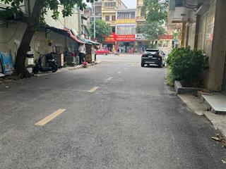 Duy nhất 1 ô băng 3 quang trung  gia cẩm đường trải áp phan lán mịn 2 ô tô tránh nhau thoải mái